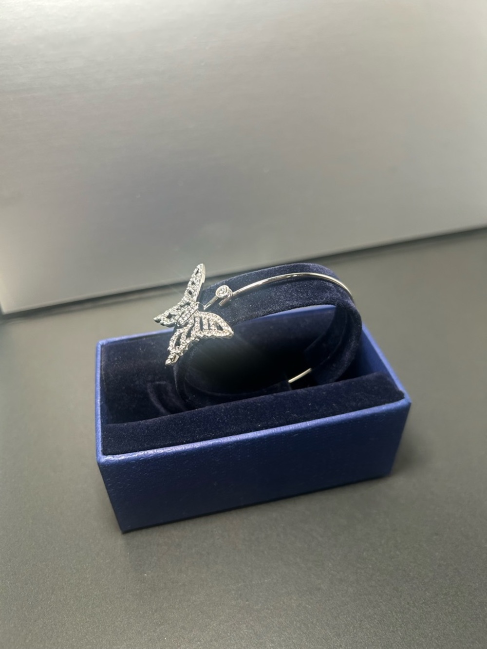 Swarovski Bracelet with Box - Picture 8 of 12